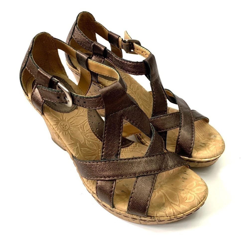 Bronze strappy leather wedge sandals - Picture 6 of 8